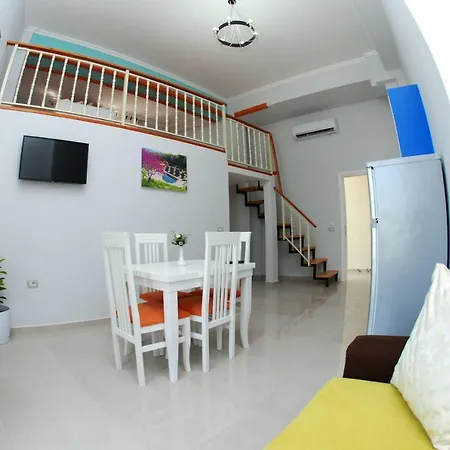 Crown Deluxe Apartments Sarande Exterior photo