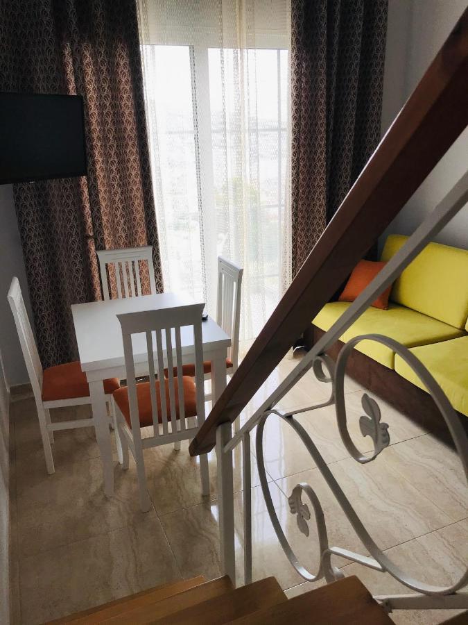 Crown Deluxe Apartment Sarande