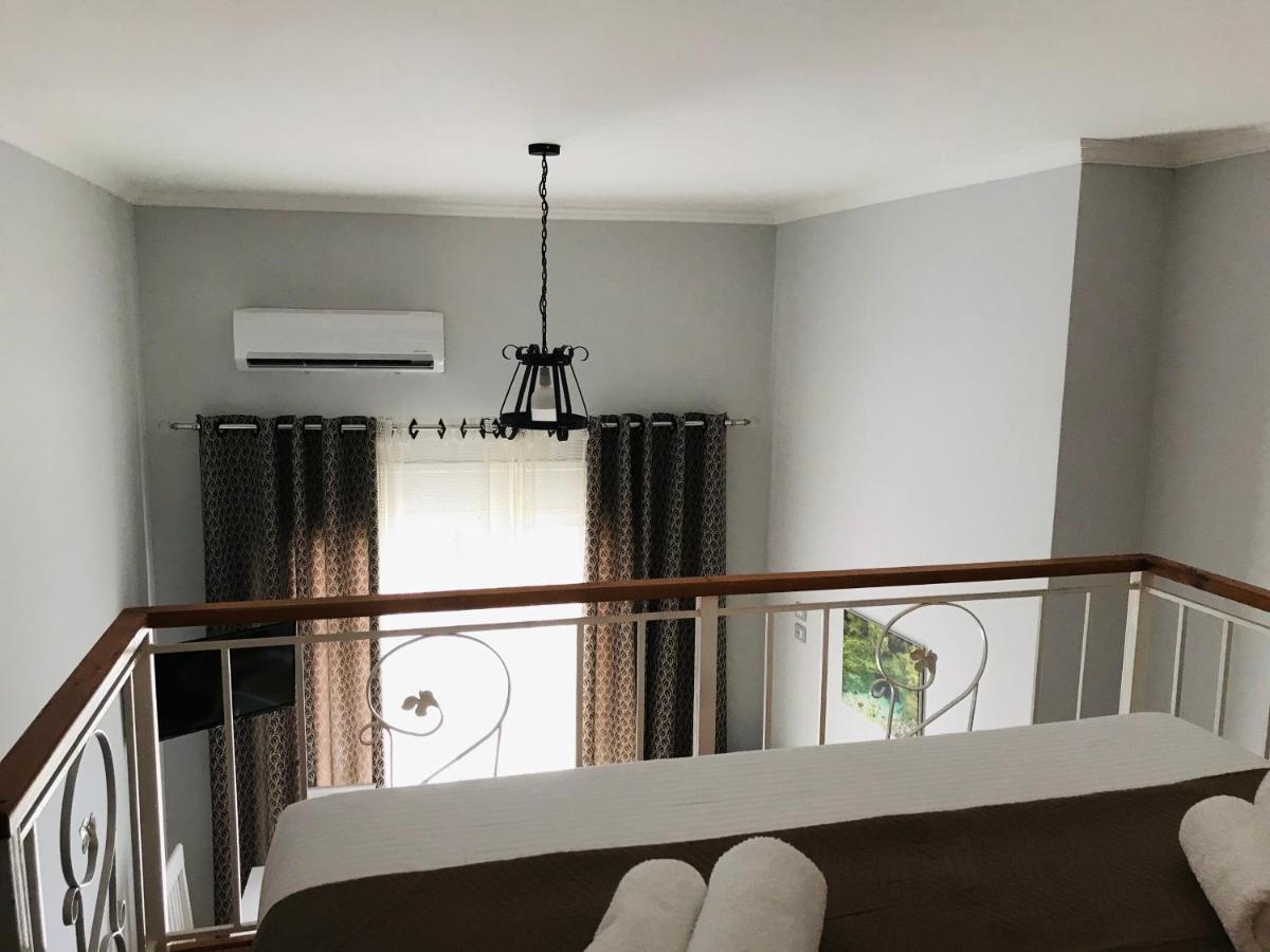 Crown Deluxe Apartment Sarande