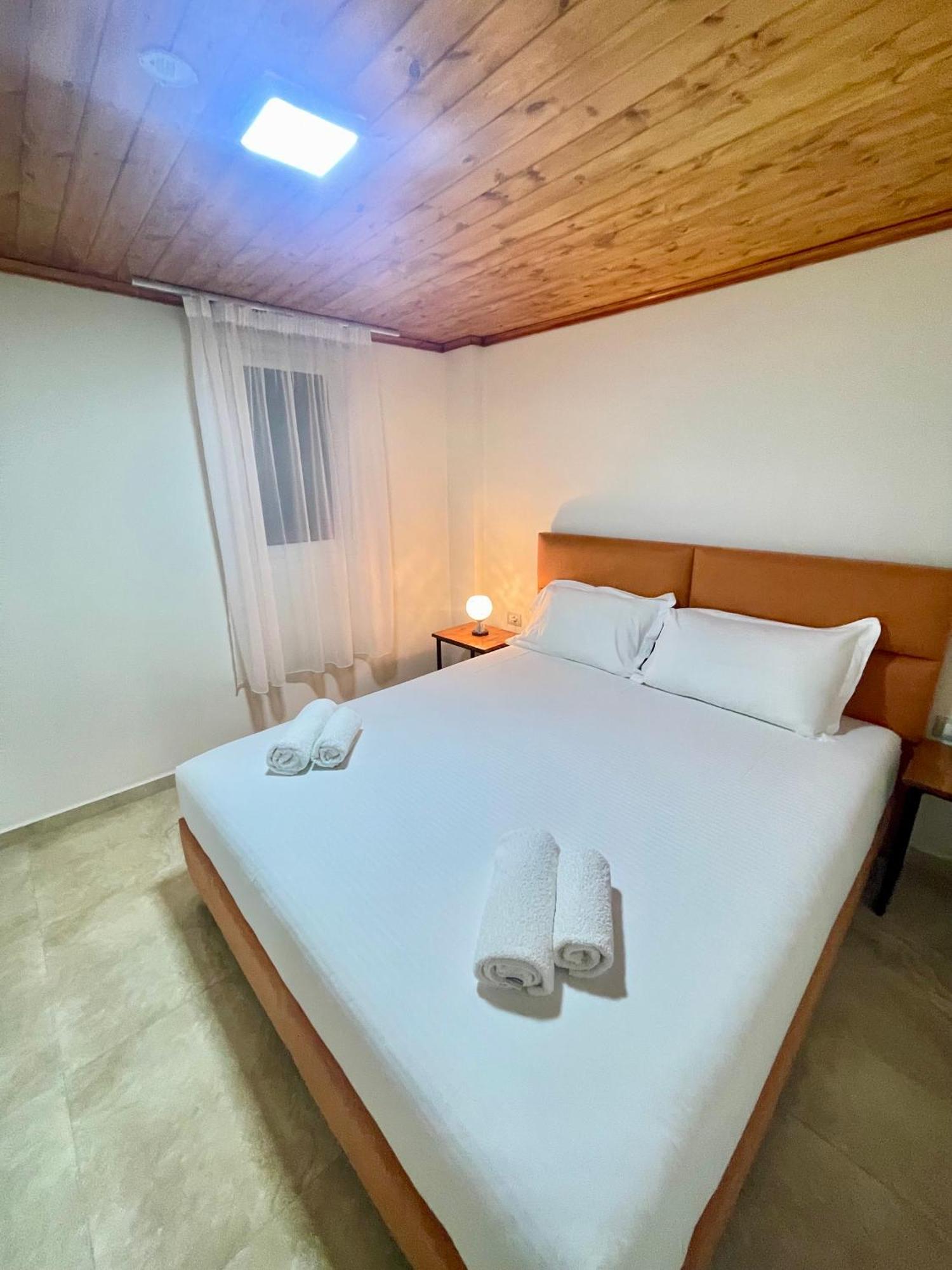 Crown Deluxe Apartment *