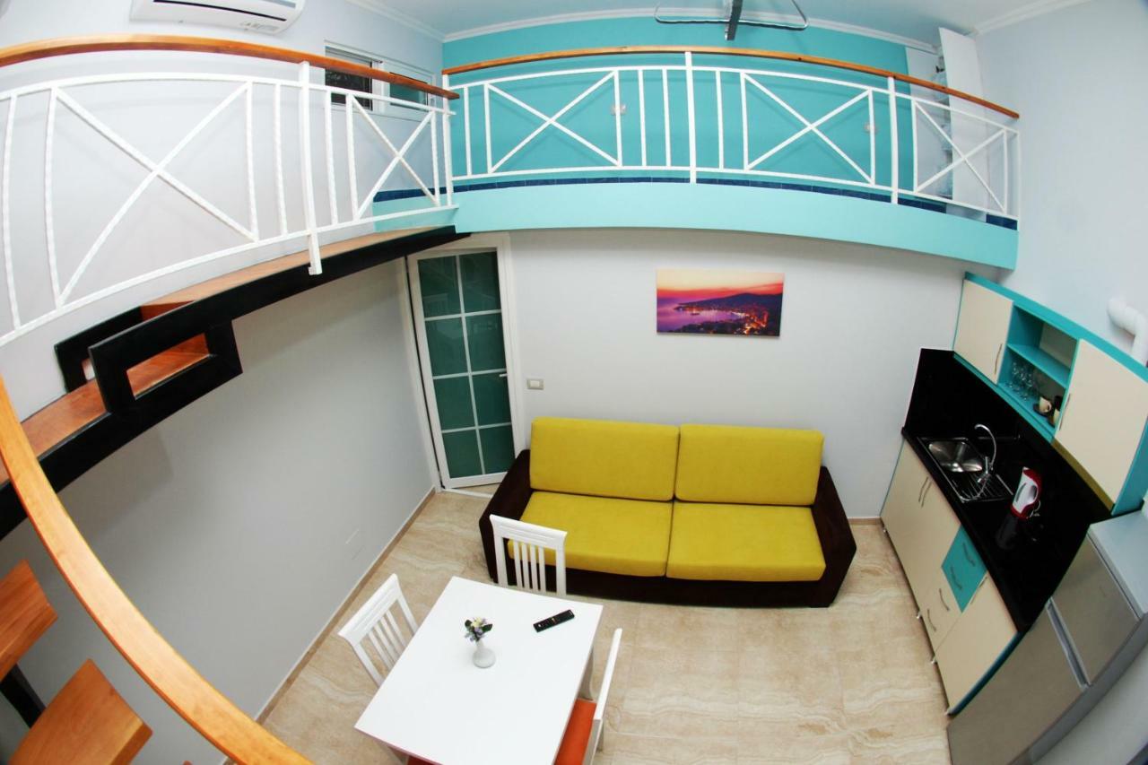 Crown Deluxe Apartment *
